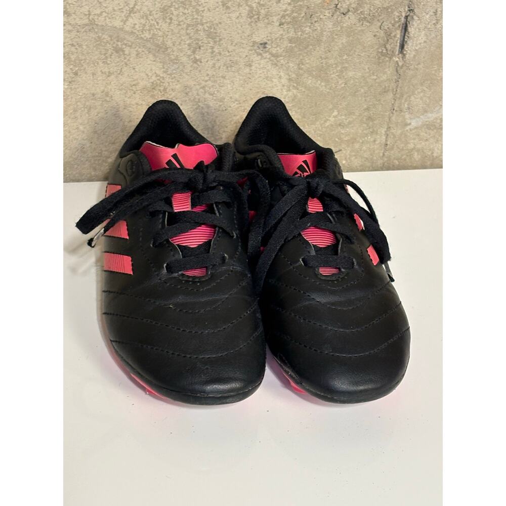 Adidas kids Size 1 pink and black soccer shoes